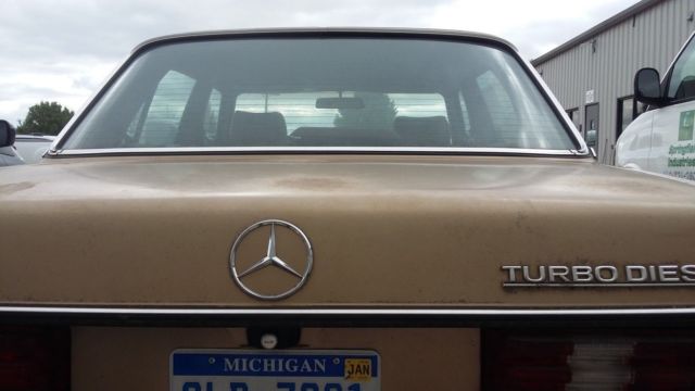1984 mercedes benz 300d turbo diesel 4 door sedan