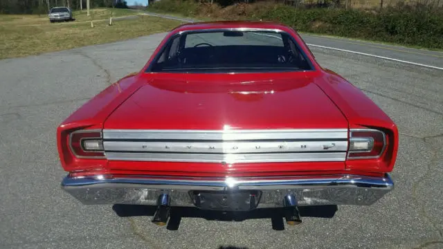 1968 plymouth road runner - 383 with 4 speed - all original panel car