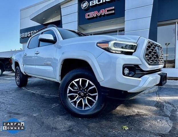 2022 toyota tacoma trd sport