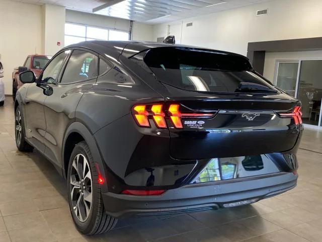 2024 ford mustang mach-e select