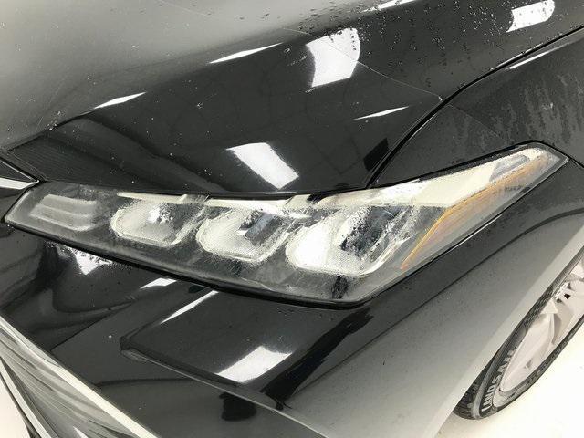 2019 toyota avalon xle