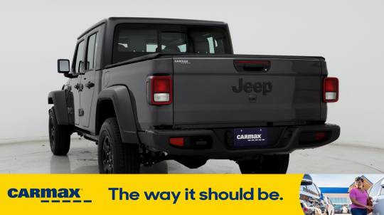 2024 Jeep Gladiator