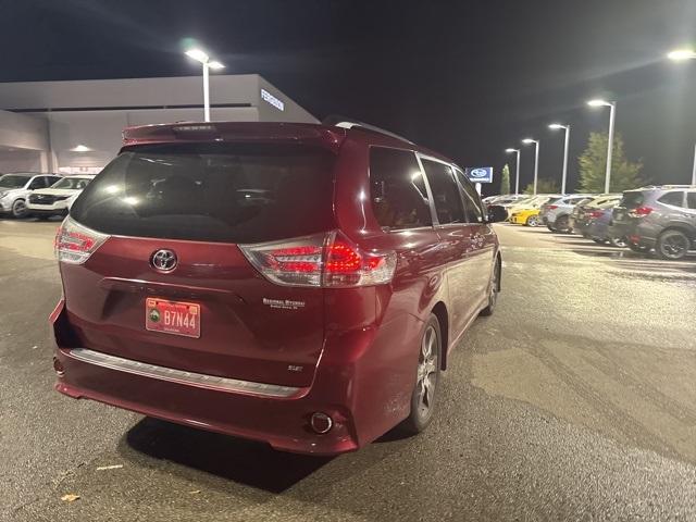 2015 toyota sienna se