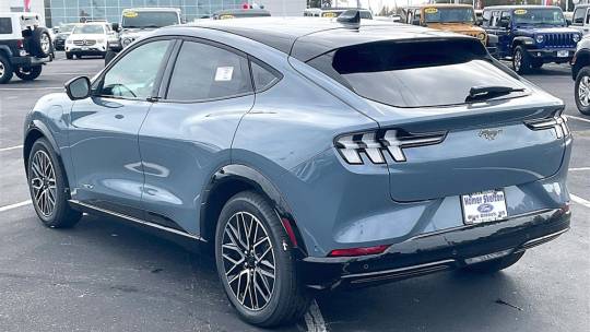 2024 Ford Mustang Mach-E
