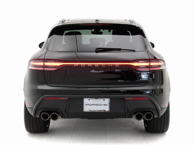 2024 porsche macan base