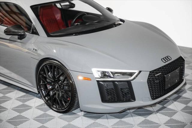 2017 audi r8 5.2 v10 plus