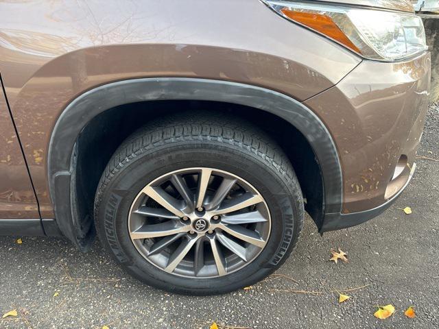 2019 toyota highlander xle