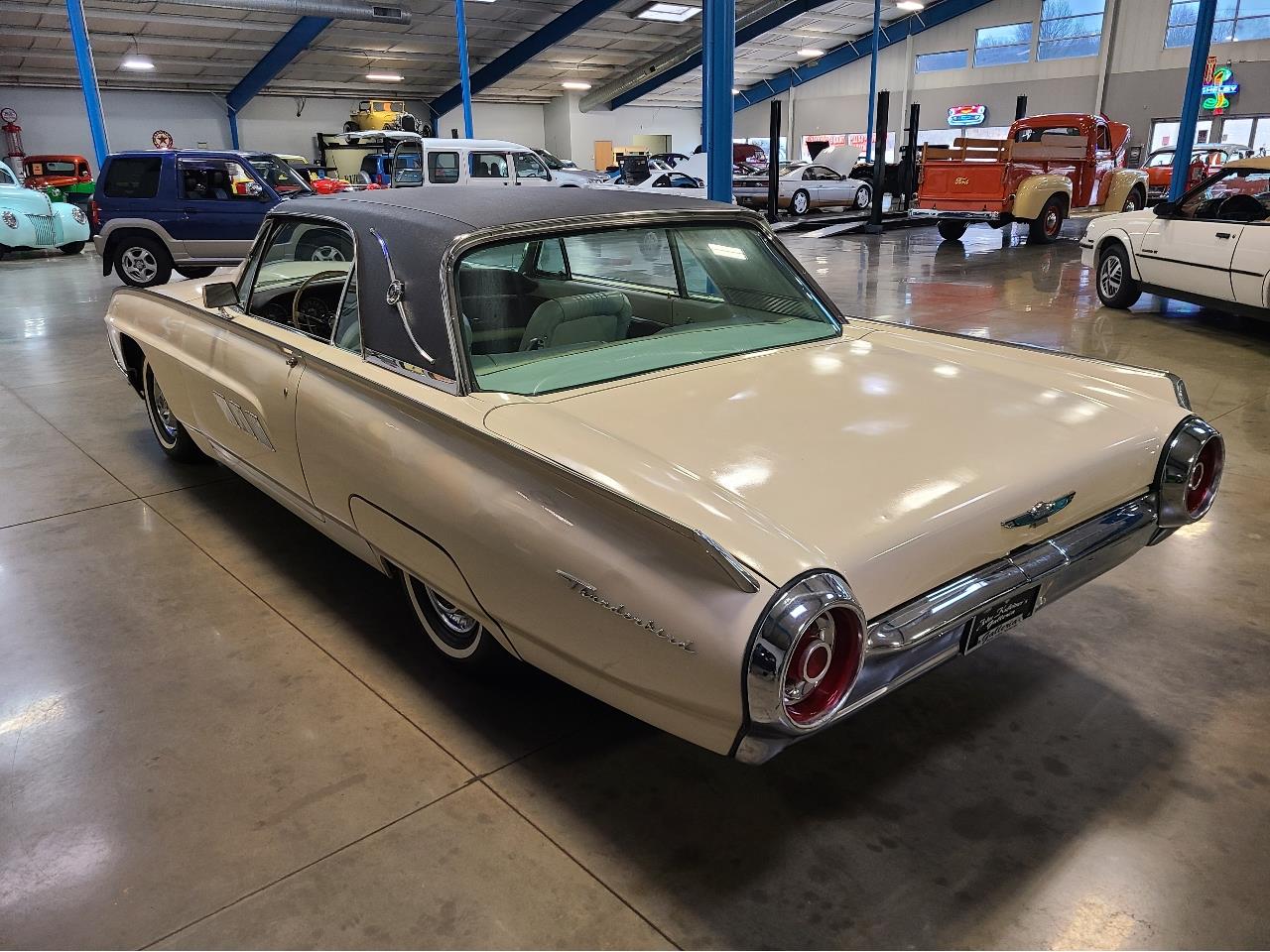 1963 ford thunderbird
