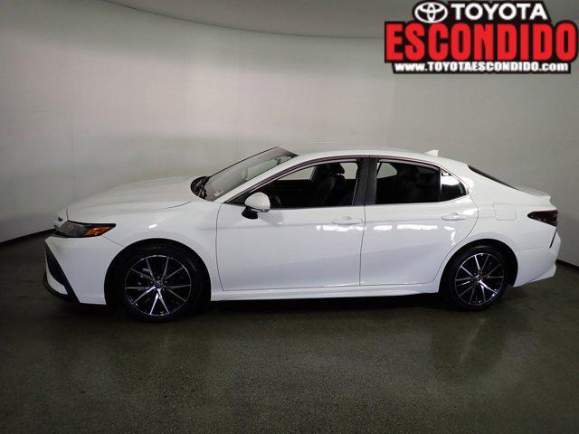2024 toyota camry se