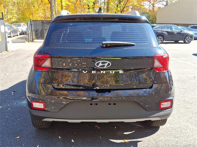 2022 hyundai venue sel