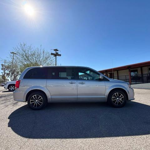 2019 dodge grand caravan gt