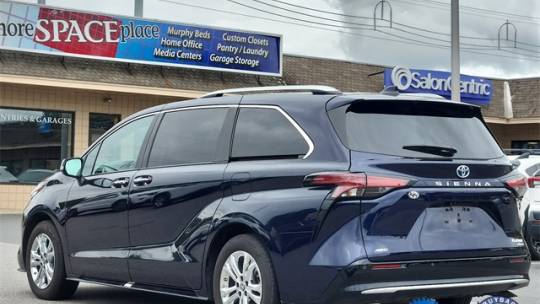 2023 Toyota Sienna