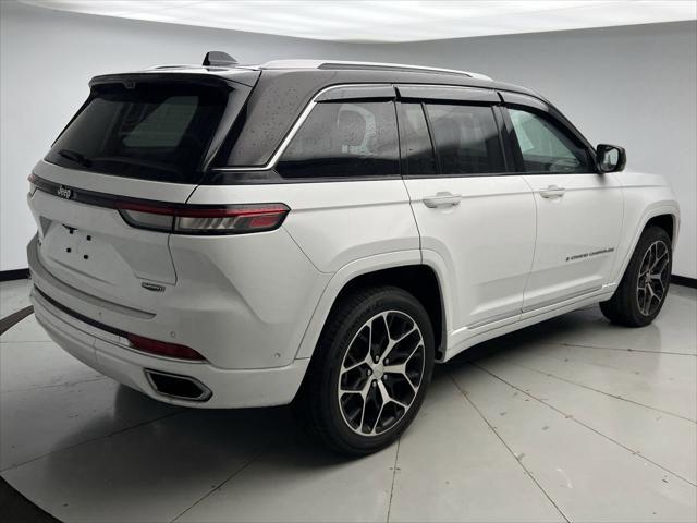 2022 jeep grand cherokee summit