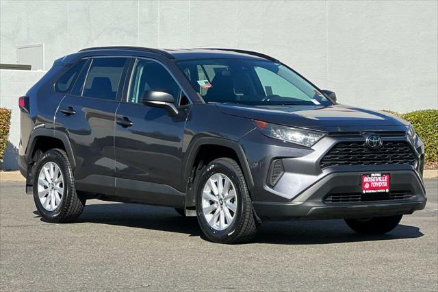 2020 toyota rav4 le
