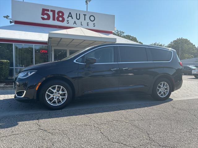 2020 chrysler pacifica touring