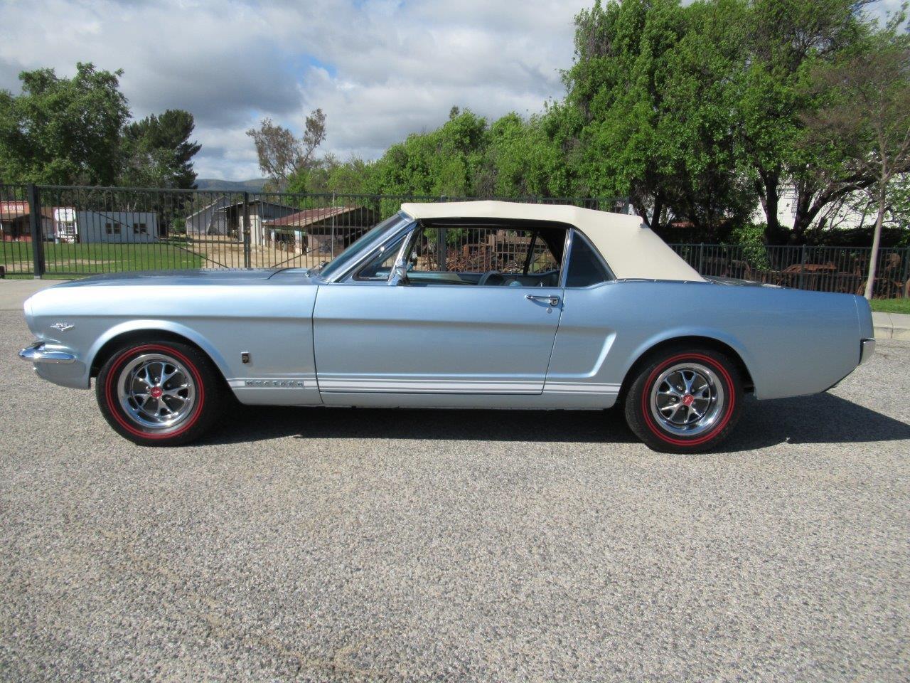 1966 ford mustang