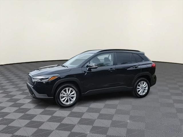 2022 toyota corolla cross le