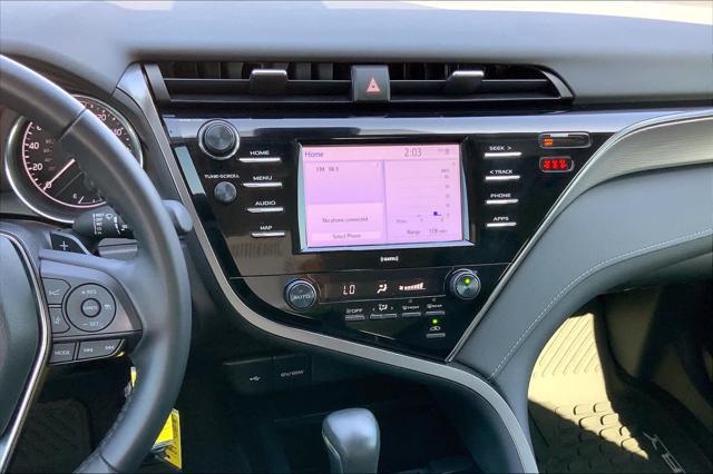 2020 toyota camry se