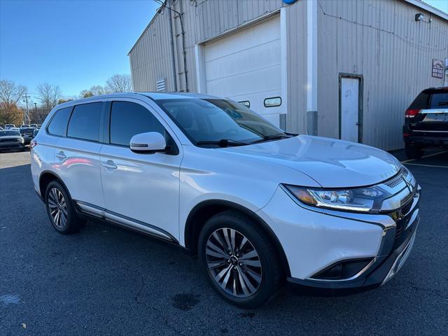 2020 mitsubishi outlander se