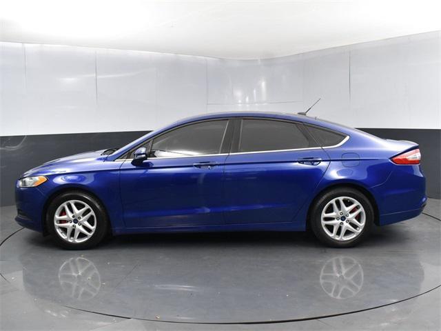 2016 ford fusion se