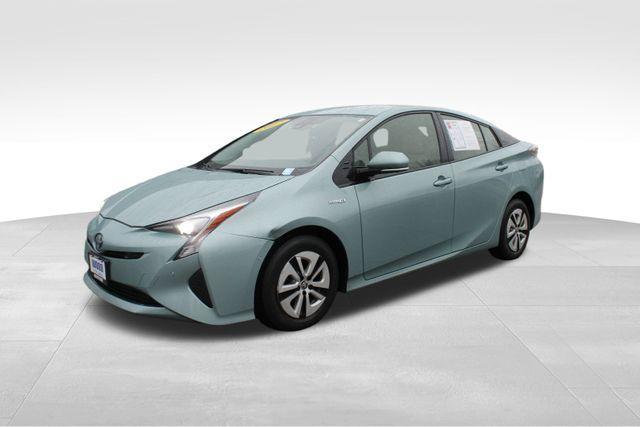2017 toyota prius two