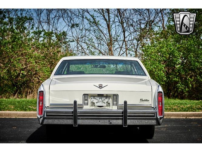 1984 cadillac coupe deville in o'fallon, illinois