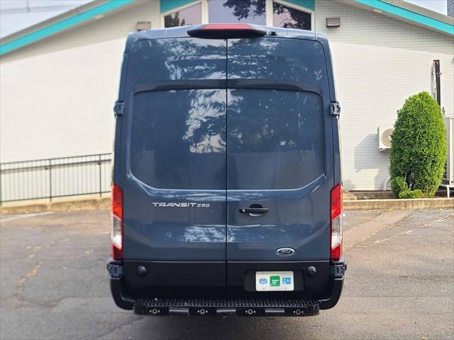 2019 ford transit-250 base