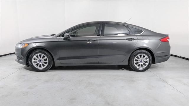 2018 ford fusion se