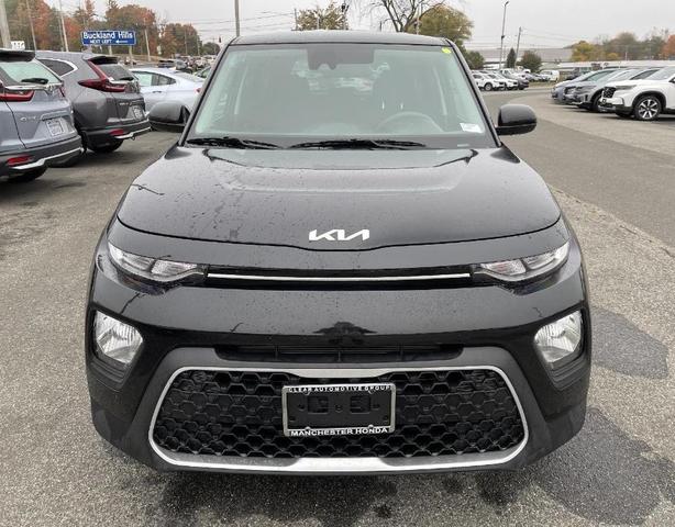 2022 kia soul lx