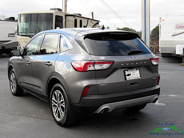2022 ford escape sel