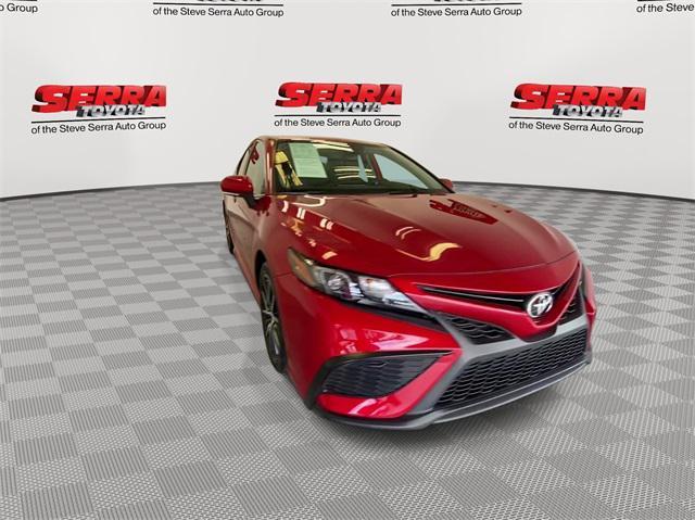 2022 toyota camry se
