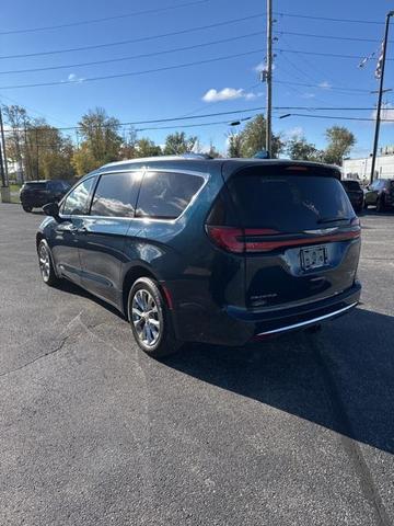 2021 chrysler pacifica touring l