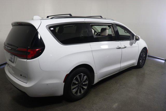 2021 chrysler pacifica hybrid touring l