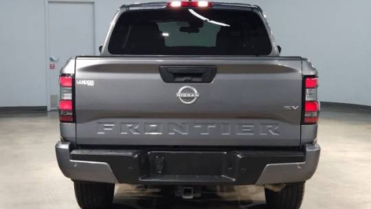 2023 nissan frontier sv