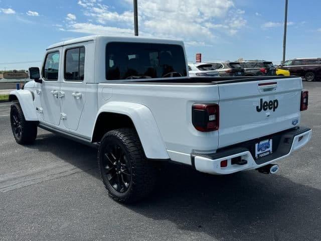 2023 jeep gladiator overland in black walnut, missouri