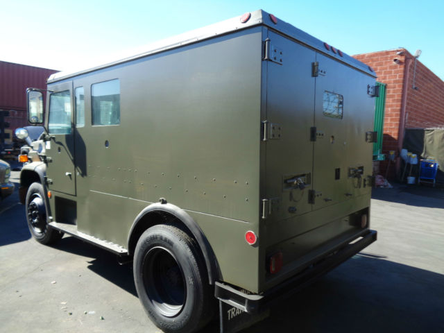 bullet proof armoured truck former govt swat truck decommissioned