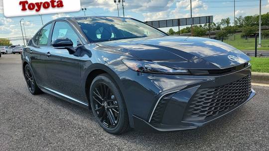 new 2025 toyota camry se fwd