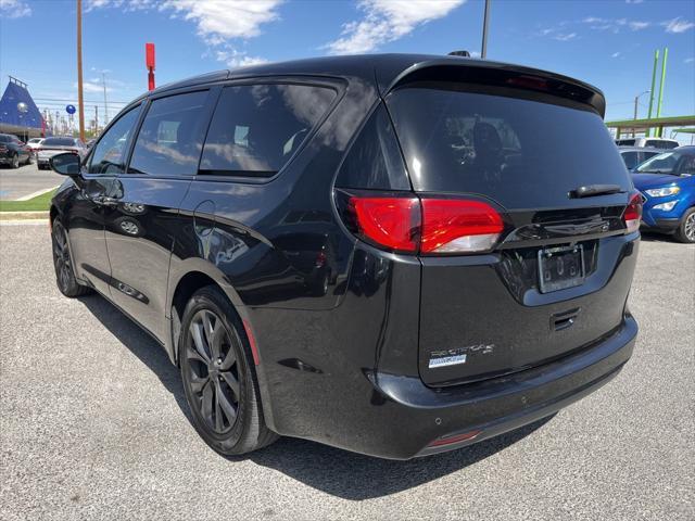 2020 chrysler pacifica touring