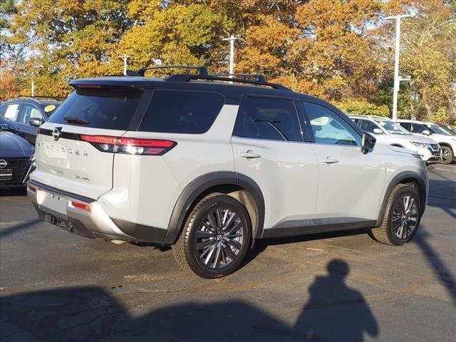 2023 nissan pathfinder sl