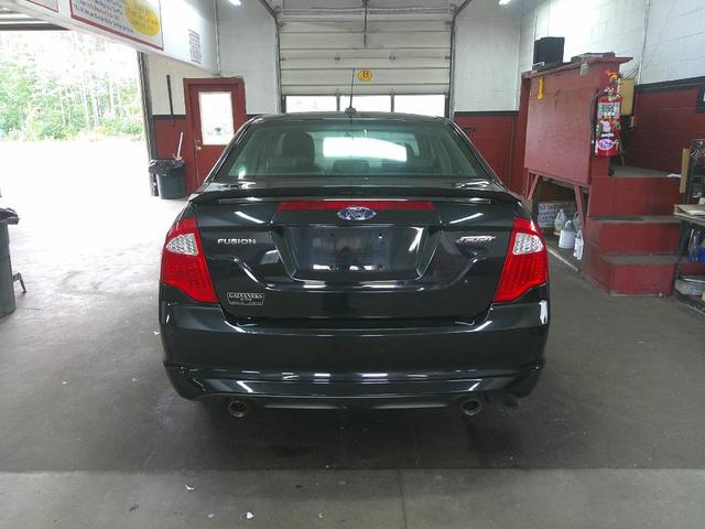 2010 ford fusion sport
