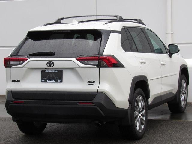 2022 toyota rav4 xle premium