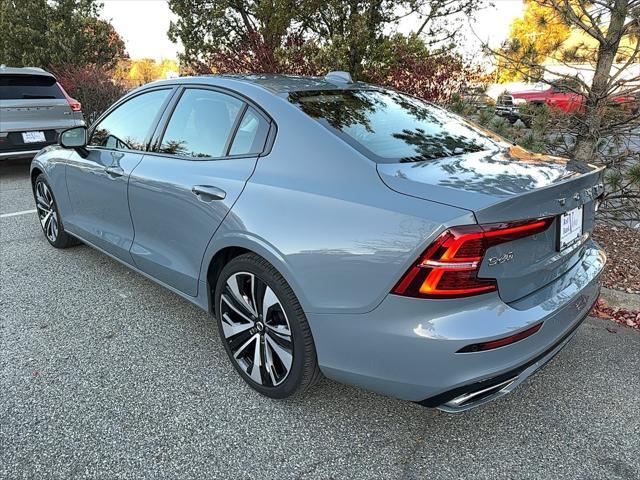 2022 volvo s60 t5 momentum