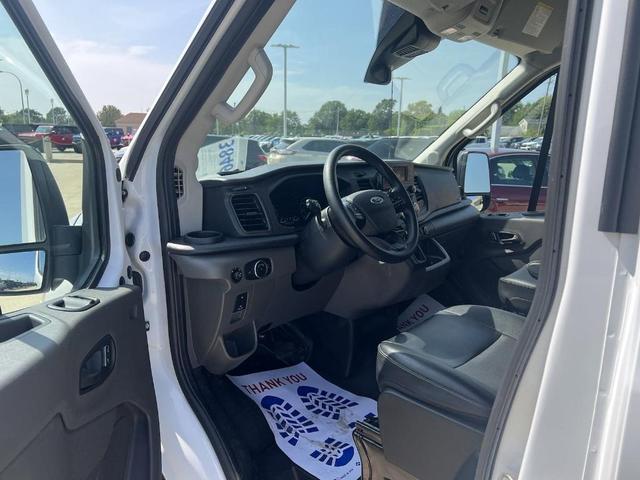 2023 ford transit-250 base