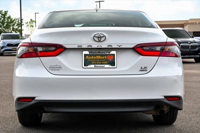 2022 toyota camry le