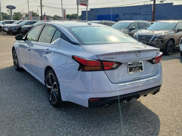 2023 nissan altima sr fwd