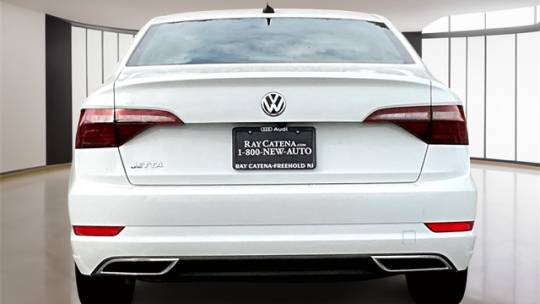2021 volkswagen jetta r-line