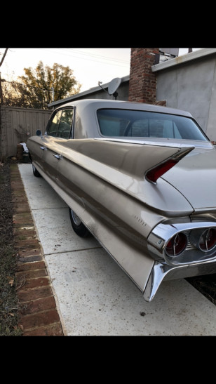cadillac fleetwood