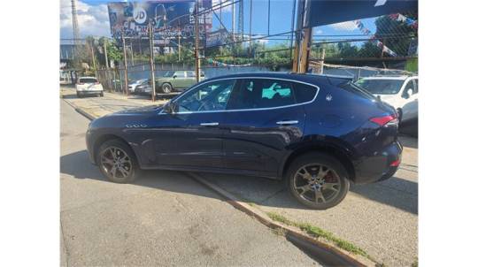 2021 maserati levante base