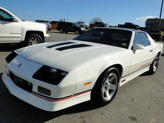 1989 chevrolet camaro, iroc z, clear title no damage, one owner all original