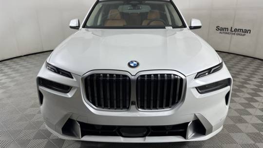 2025 BMW X7